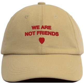 WE ARE NOT FRIENDS GORRA BOLD LOVE CREAM FRONT