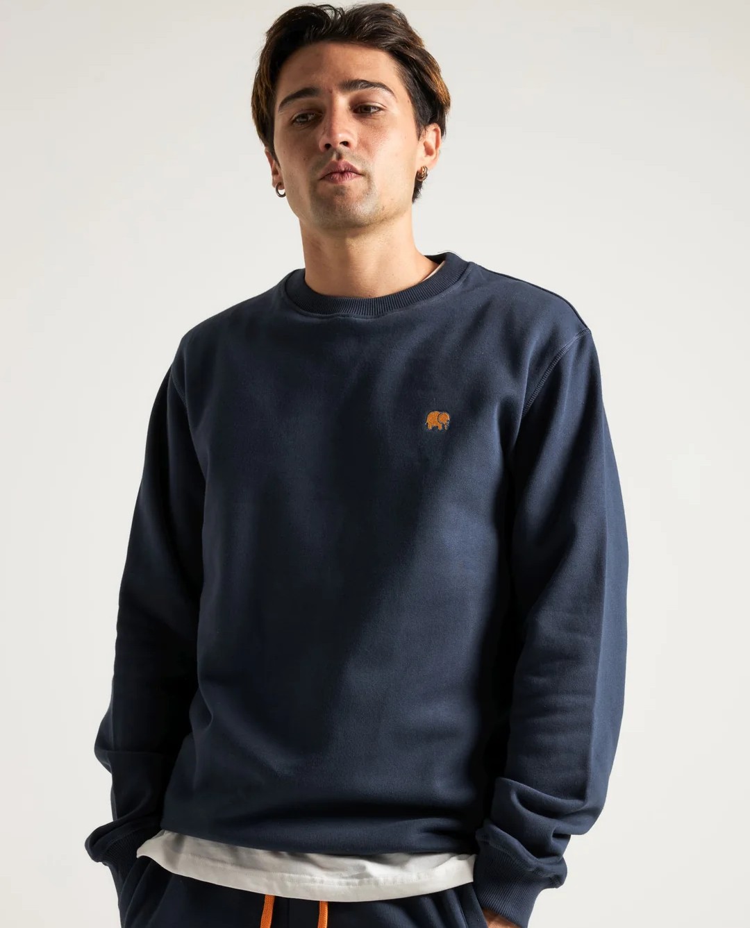 trendsplant-sudadera-essencital-cr-black-00