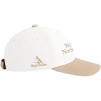 WE ARE NOT FRIENDS GORRA TYPO WHITE EARTH SIDE