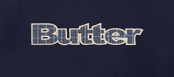 BUTTER GOODS SUDADERA DE CAPUCHA PLAID LOGO APPLIQUE PULLOVER HOOD NAVY DETALLE