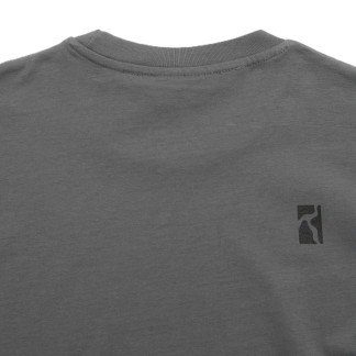 Poetic-Collective-camiseta-SleepT-shirt-IronGrey--1_1300x1500_crop_center.progressive-01