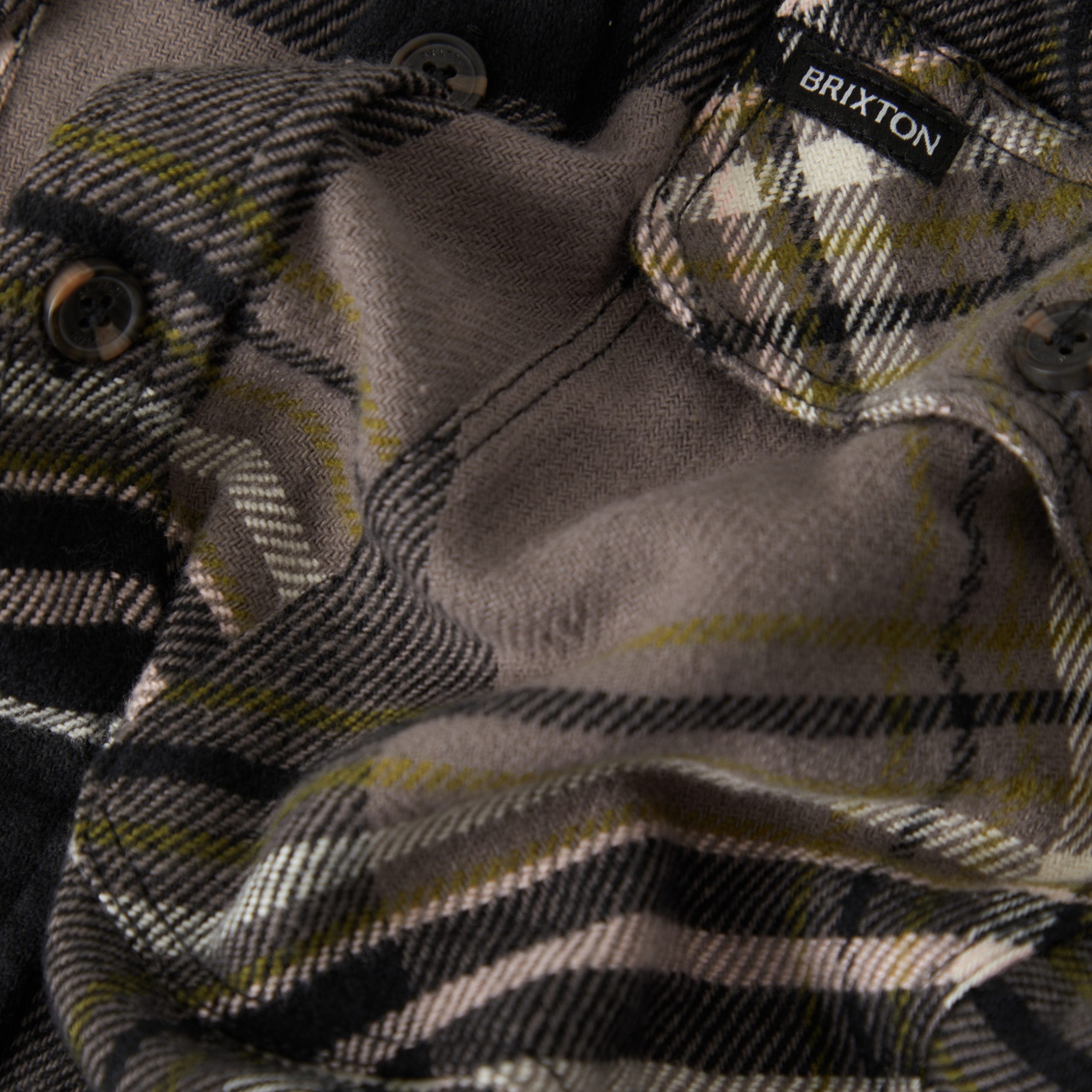 BRIXTON CAMISA MANGA LARGA BOWERY FLANNEL BLACK MULTI DETALLE